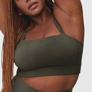 Everlane The Perform Cropped Top in Dark Forest